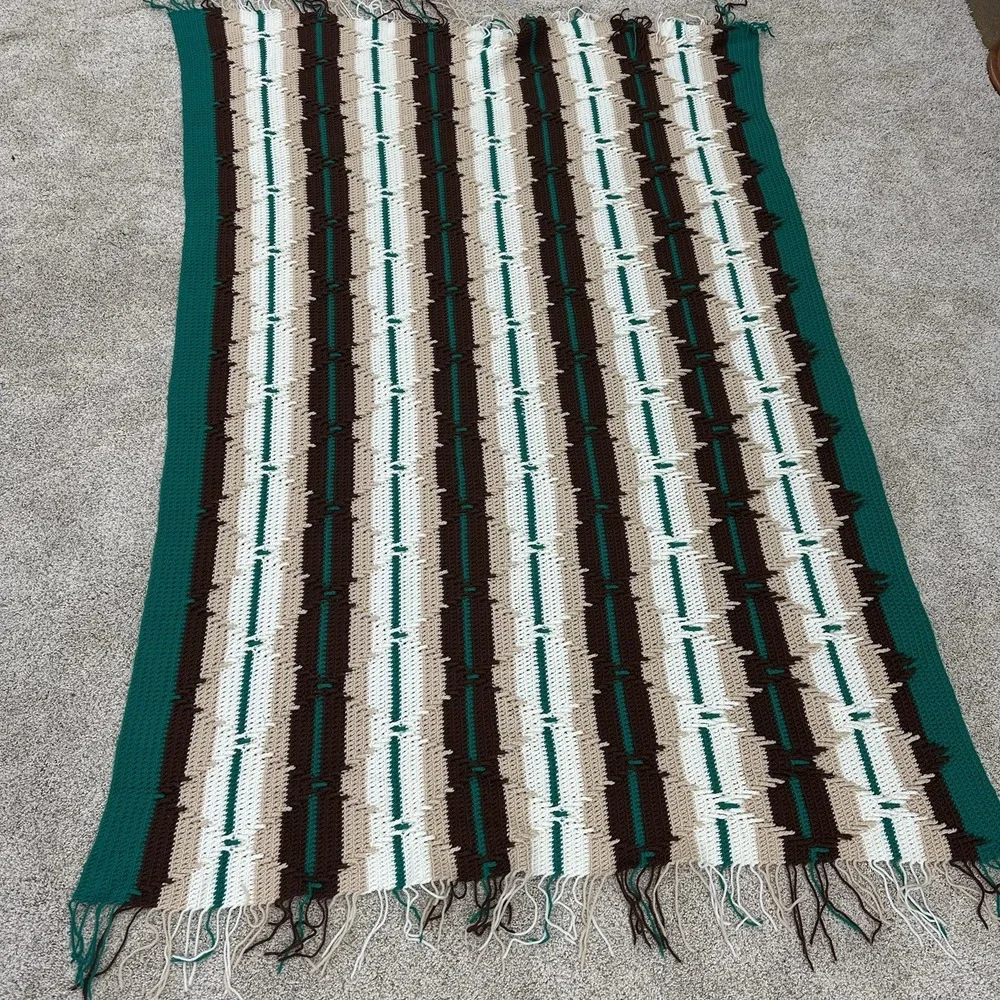 Handmade Afghan White Tan Green Brown Raised Diamond/Geometric Design Fringe 72